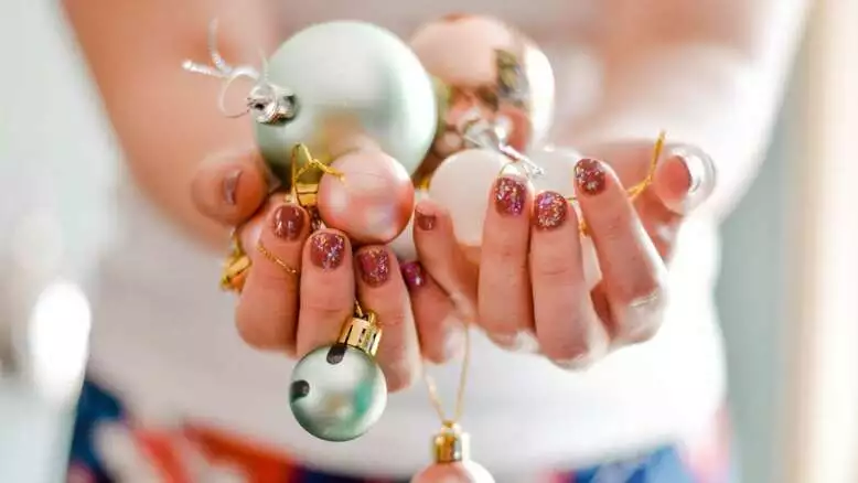 Uñas navideñas 2021: increíbles ideas para tu manicura